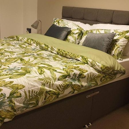 Stunning 2-Bed Apartment In Manchester City Centre Exterior photo